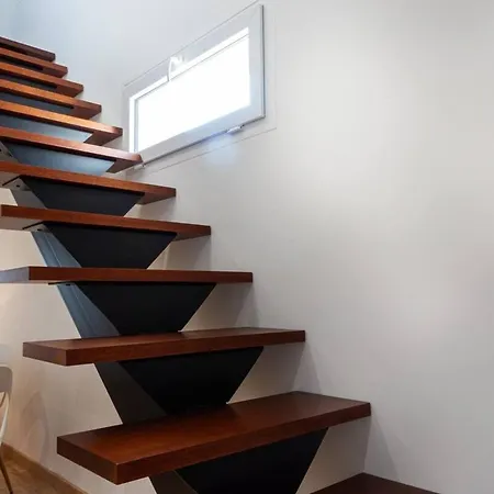 T2 Lumineux 12e Apartment